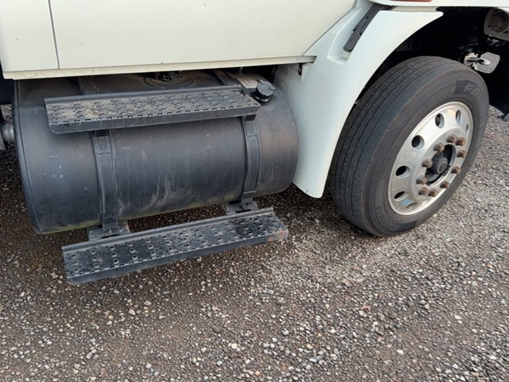 2003-international-durastar-4300-image-4