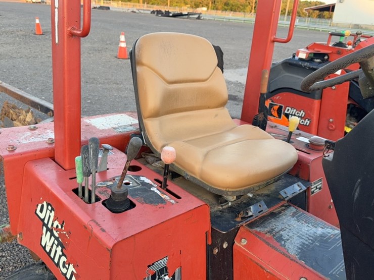 2007-ditch-witch-rt40-image-8
