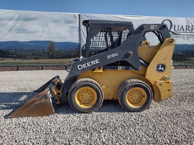 deere-318g-image-1