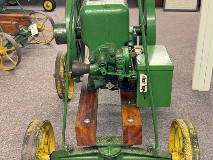 john-deere-112-image-3