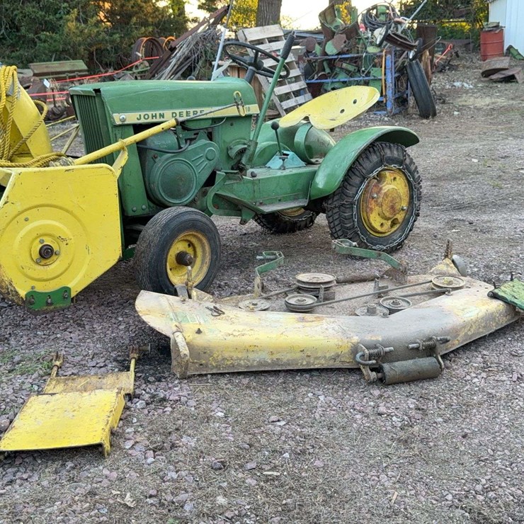 JOHN DEERE 110