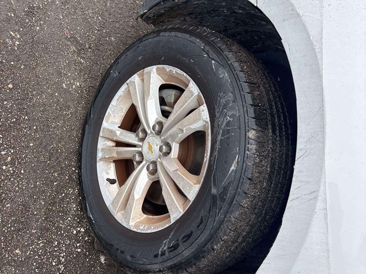 2015-chevrolet-equinox-image-24
