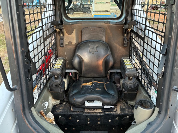 bobcat-t595-image-12