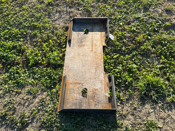#4064-•-skid-steer-quick-attach-plate-image-2