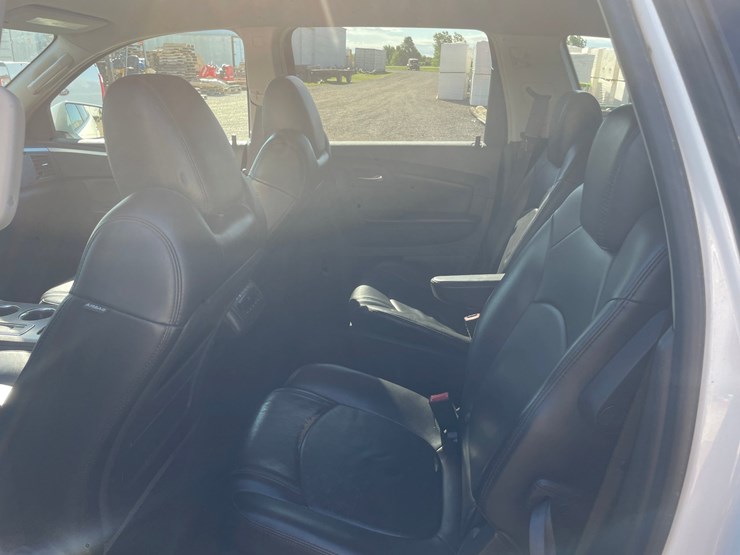 2009-chevrolet-traverse-image-34