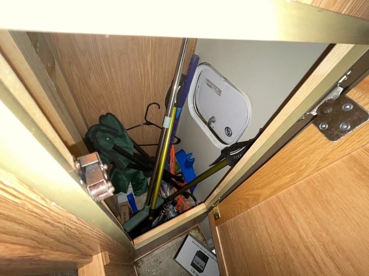 #7001-•-2018-escape-5.0-ta-5th-wheel-camper-(has-mn-title-in-dealy)-image-57