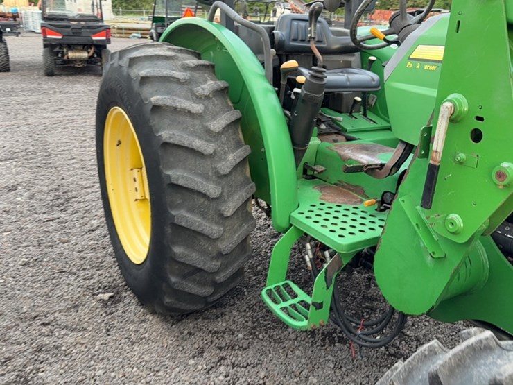 john-deere-5425-image-5