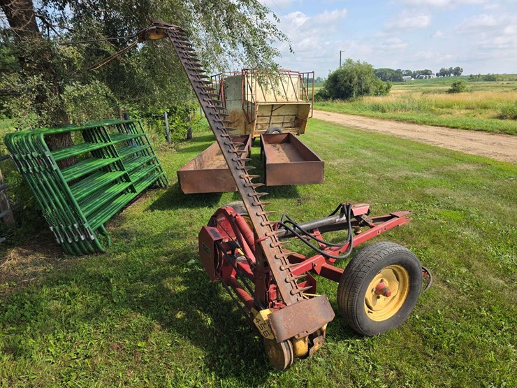new-holland-456-image-4