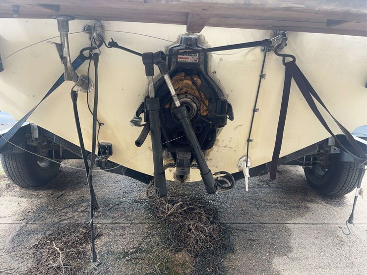 18’-cobalt-boat-and-trailer-image-38