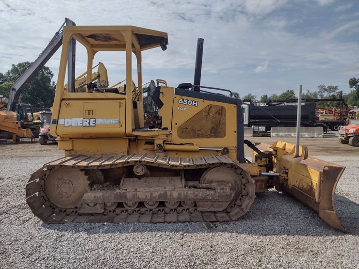 deere-650h-lgp-image-3