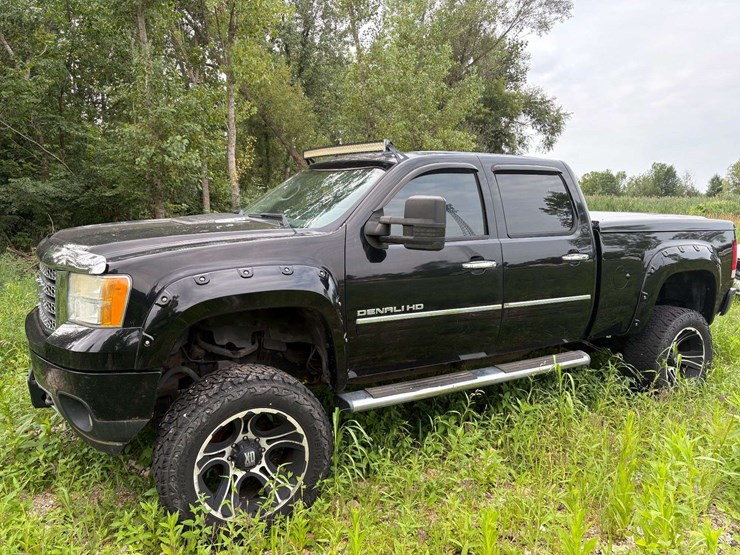 2013-gmc-sierra-pickup-truck,-vin-#-1gt125e85df111897-image-1