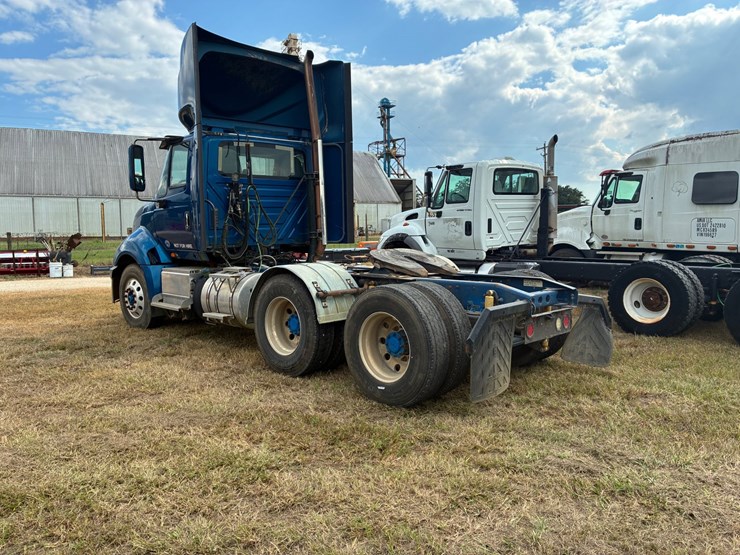 2015-international-prostar-image-4