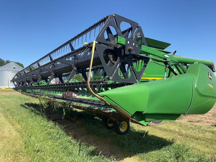 2009-john-deere-635d-image-2