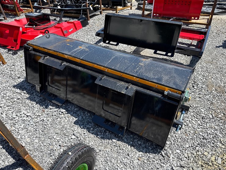 #6061-•-72"-skid-steer-sweeper-w/-catch-pan-image-3