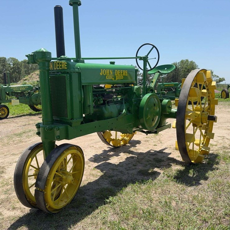 JOHN DEERE G