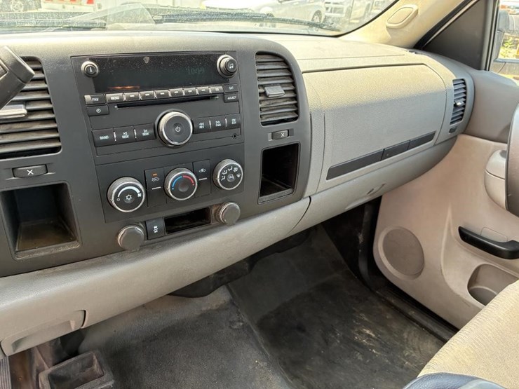 2012-gmc-sierra-3500hd-image-21