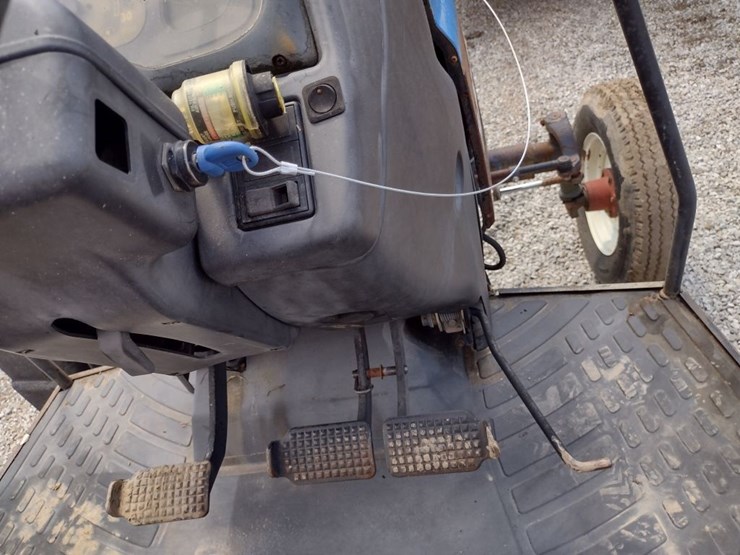new-holland-tl90-image-8