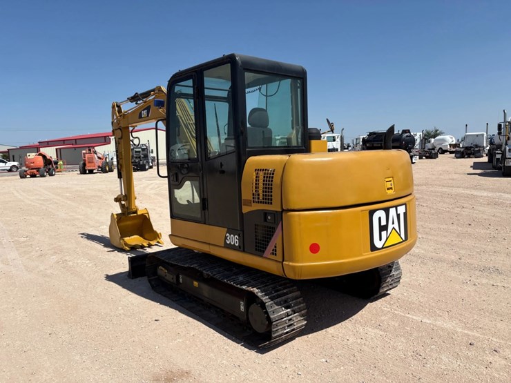 caterpillar-306cr-image-5