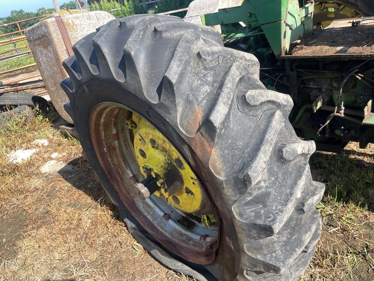 john-deere-4520-image-20