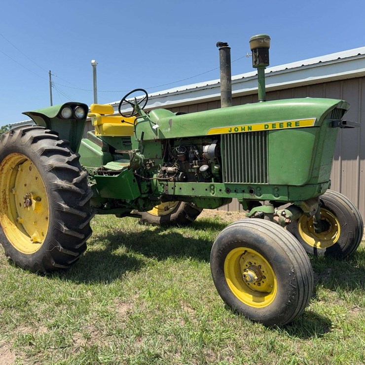 JOHN DEERE 2510