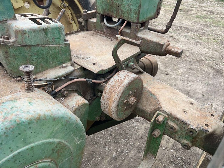 john-deere-model-b-image-41