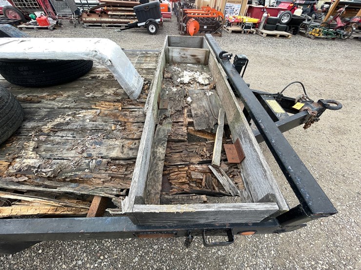 #2382-•-18'-tandem-axle-equipment-trailer-(no-title)-image-12