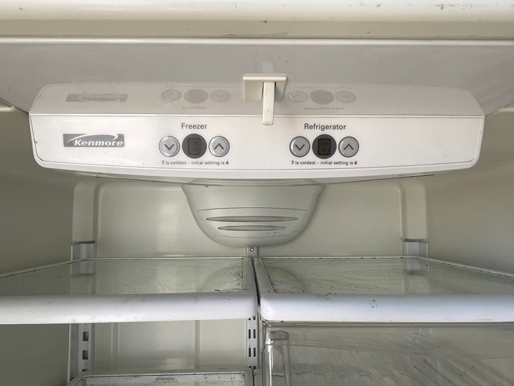 #4709-•-kenmore-fridge-and-freezer-image-6
