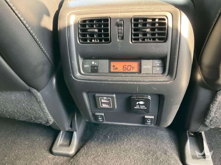2018-nissan-pathfinder-image-30