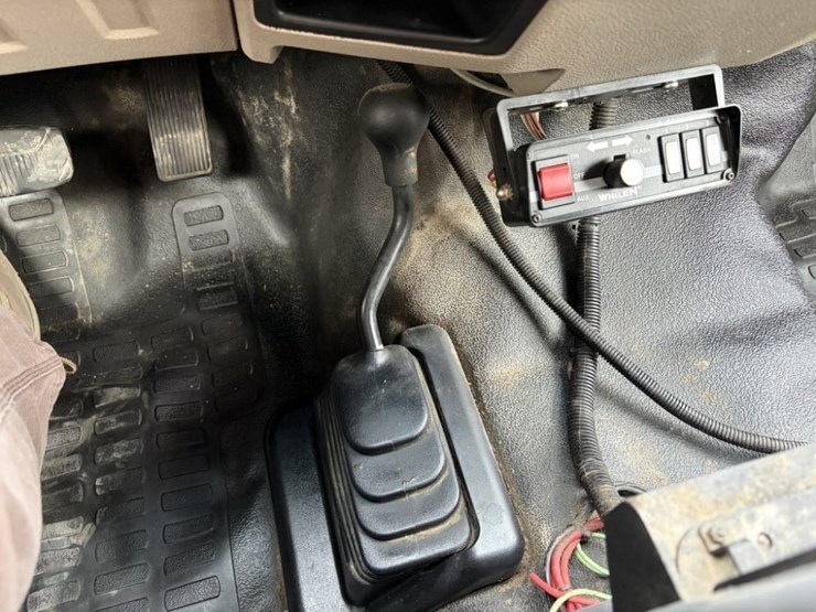2009-ford-f350-xl-image-27
