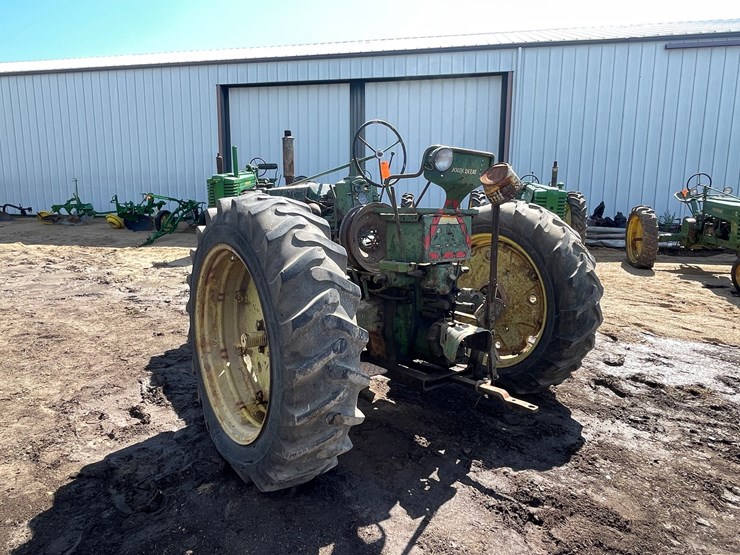 john-deere-70-image-5