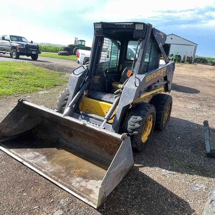 NEW HOLLAND LS170