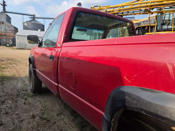1989-chevrolet-cheyenne-3500-image-18