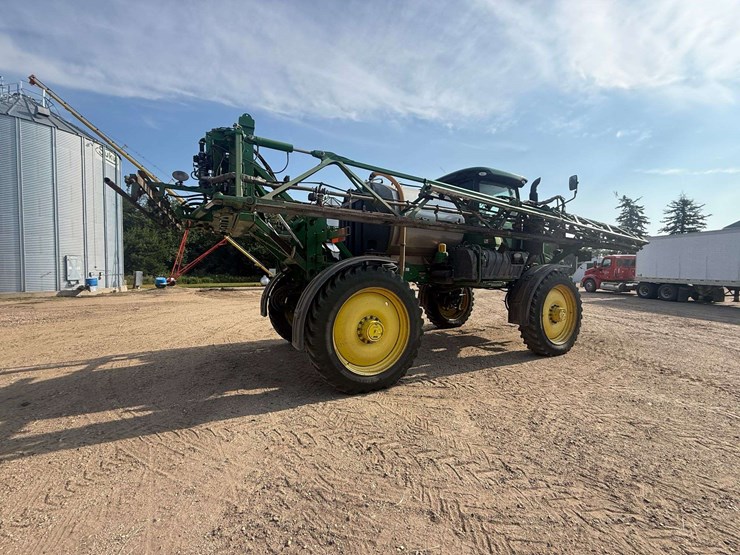2014-john-deere-r4038-image-30