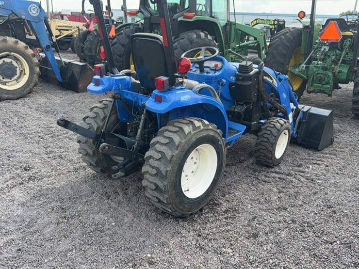 new-holland-tc24da-image-7