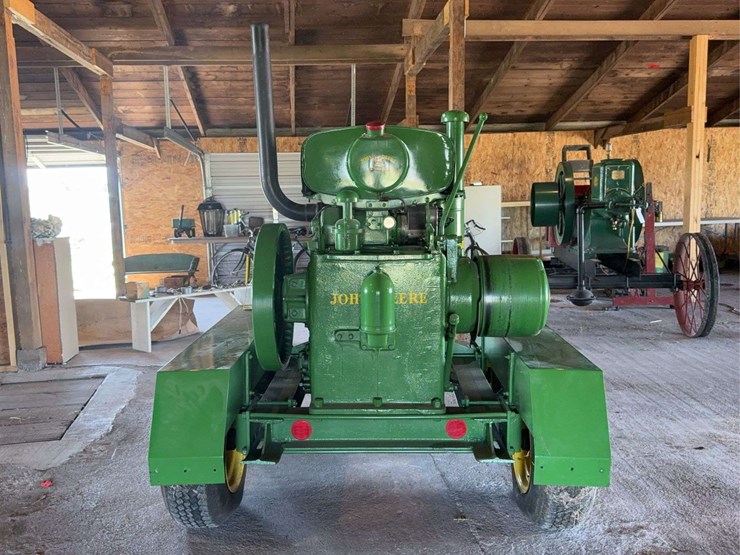 1947-john-deere-model-w-111-power-unit-and-trailer-image-5