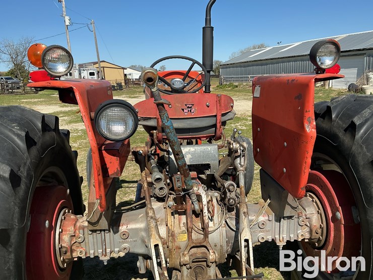1970-massey-ferguson-175-image-18