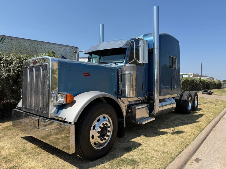 2006-peterbilt-379-image-3