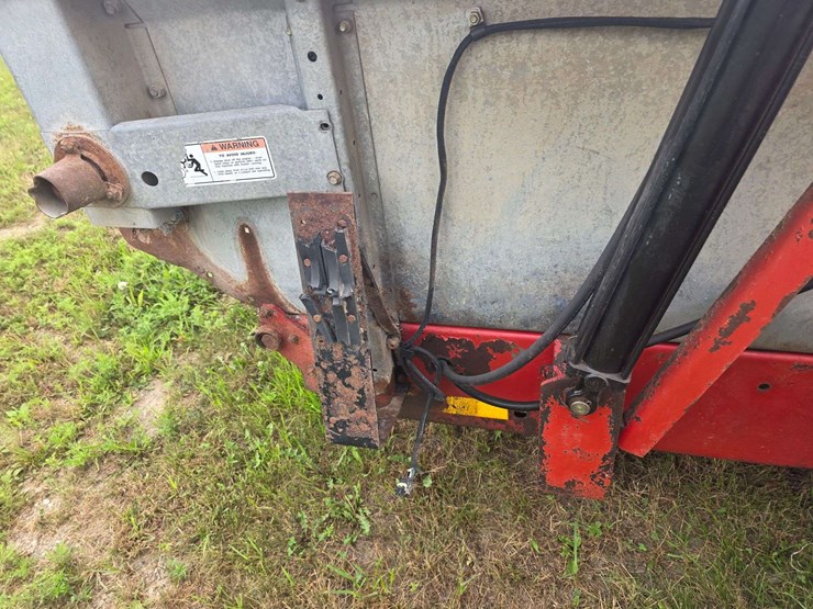 2001-agco-3739-image-34