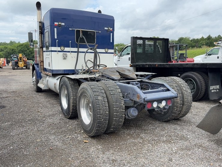 2018-kenworth-t800-image-9