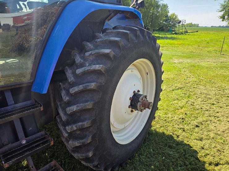 2003-new-holland-tm155-image-35