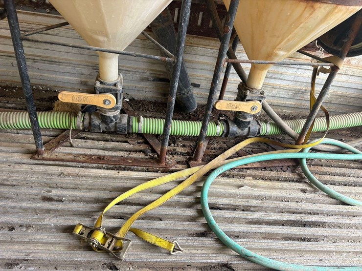 1991-utility-45'-image-23