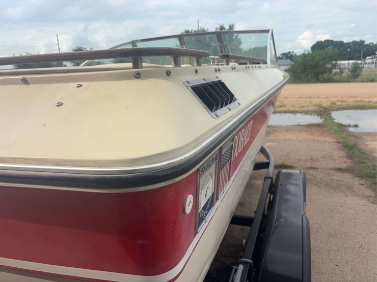 18’-cobalt-boat-and-trailer-image-36