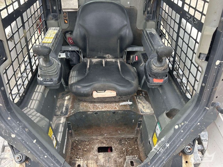 2021-bobcat-t62-image-12