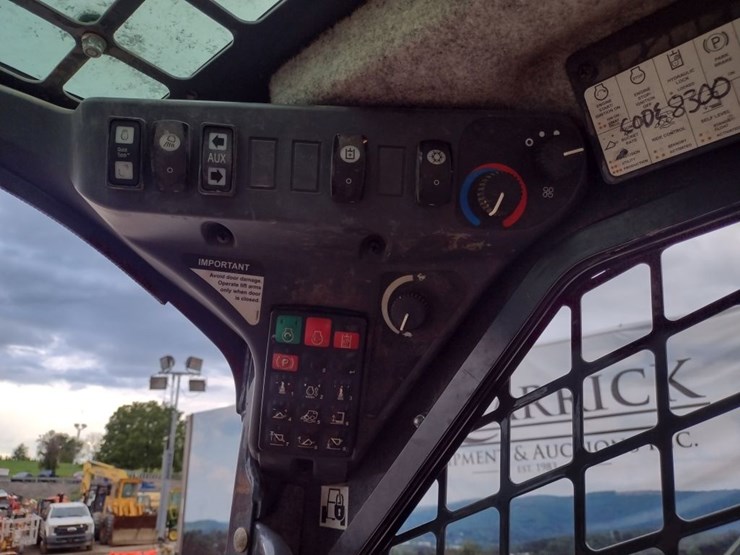 deere-331g-image-8