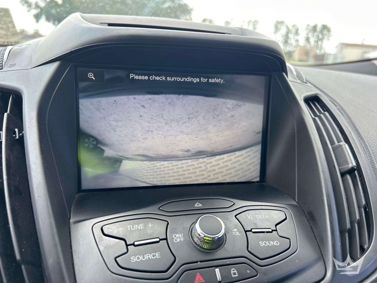 2015-ford-escape-image-19