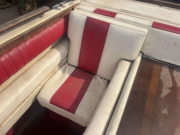 18’-cobalt-boat-and-trailer-image-23