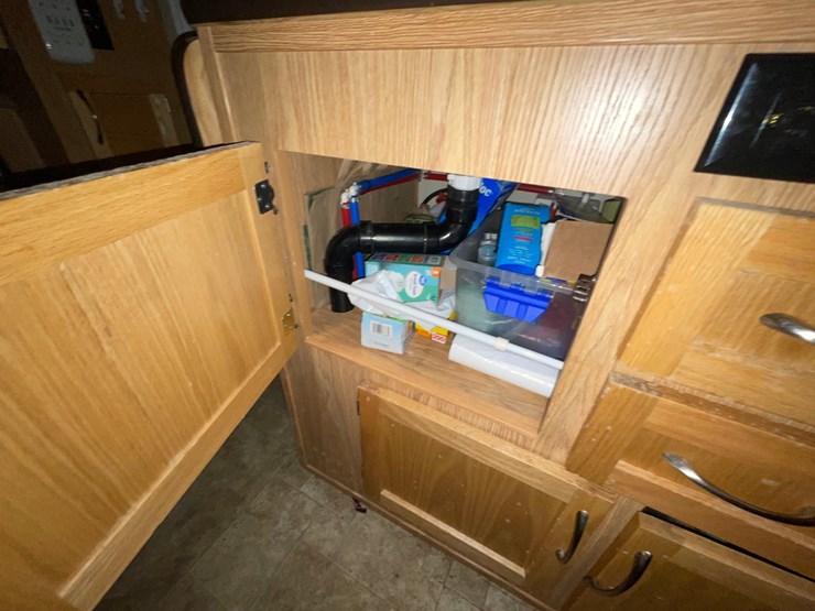 #7001-•-2018-escape-5.0-ta-5th-wheel-camper-(has-mn-title-in-dealy)-image-50