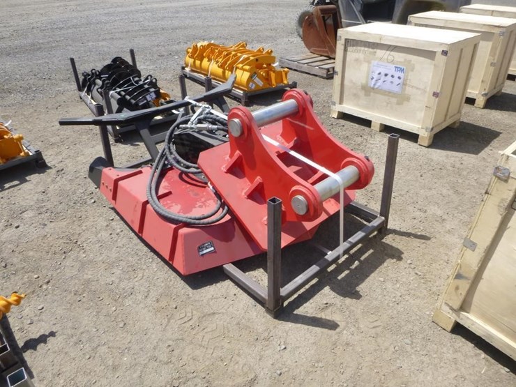 caterpillar-320-image-4