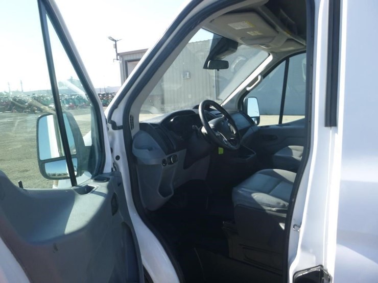 2017-ford-transit-image-5