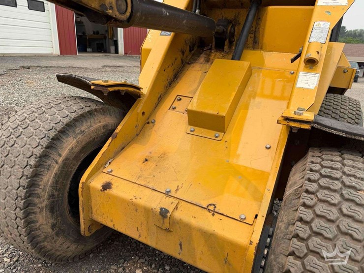 2022-rayco-1800wl-mini-articulated-wheel-loader-image-24